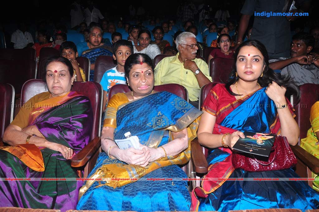 Suganya at Bharathanatya Arangetram Event hd photo
