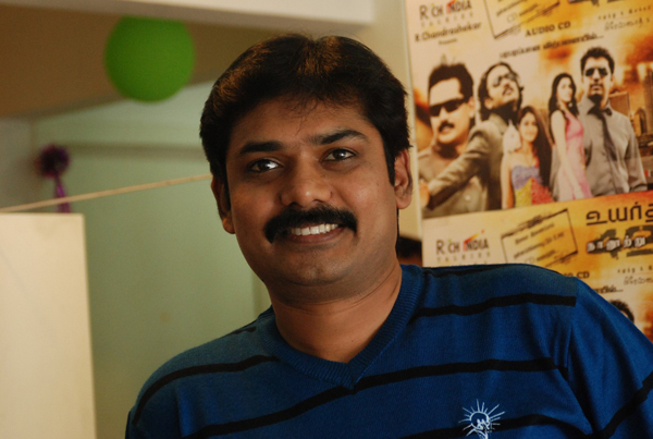 Uyarthiru 420  Event hd photo