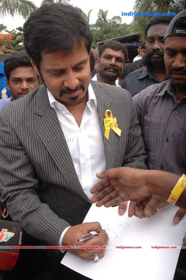 Vikram at B Poddu Event Photos Event hd photo