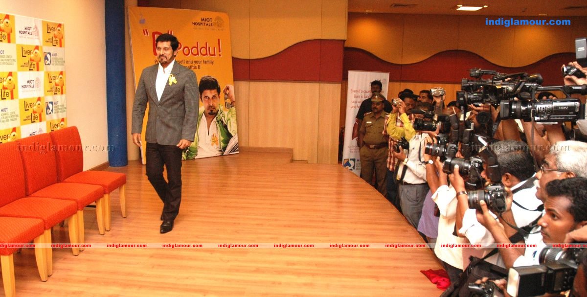 Vikram at B Poddu Event Photos Event hd photo