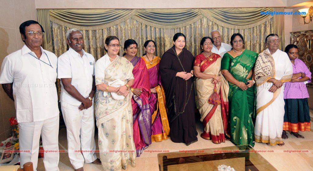 Kollywood stars meets CM Jayalalitha stills Event hd photo