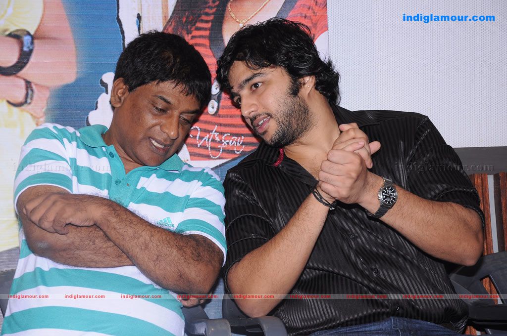 Oru Mazhai Naangu Saaral Audio Launch Event hd photo