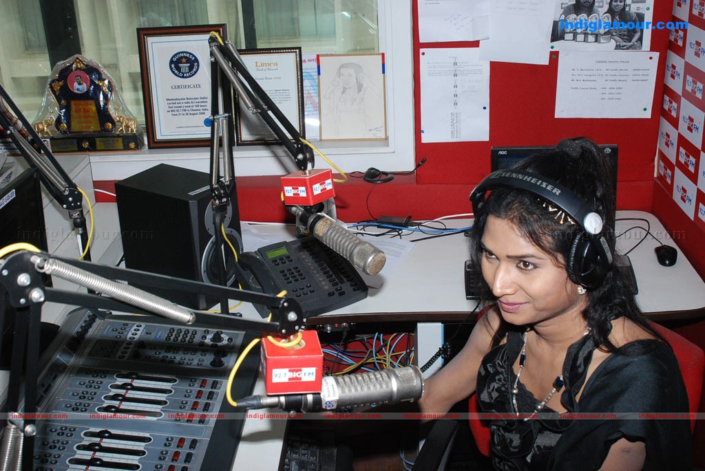 Rose at Big FM Photos Event hd photo