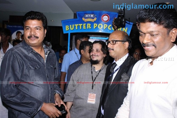 8th CIFF Red Carpet at Inox Theatre Chennai Stills Event hd photo
