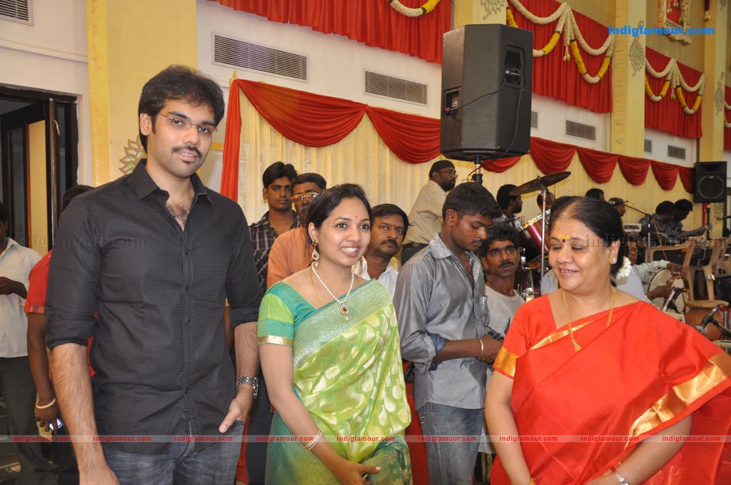 Aparna Pillai Marriage Reception Photos Event hd photo