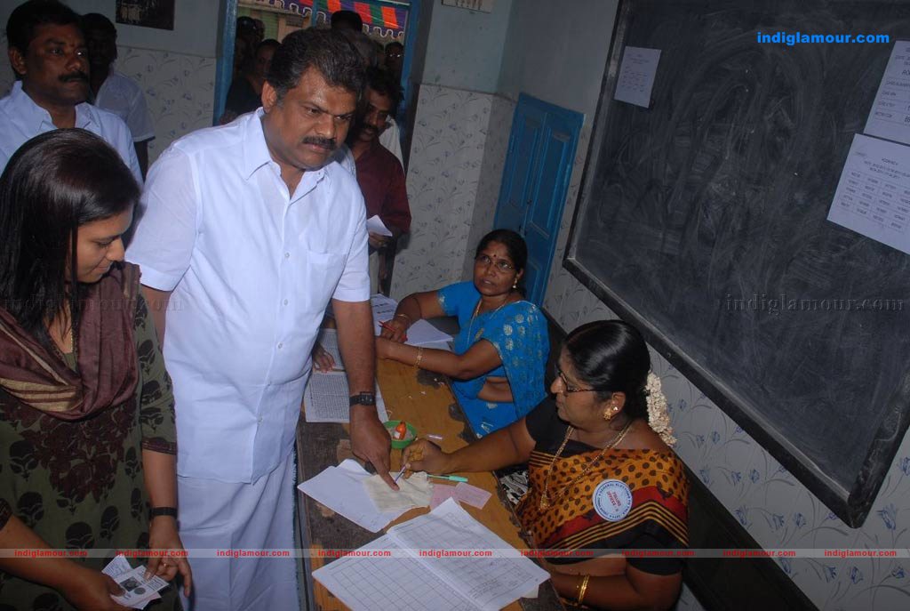  Celebrities Vote Event hd photo