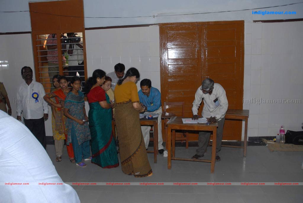  Celebrities Vote Event hd photo
