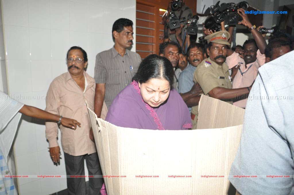  Celebrities Vote Event hd photo