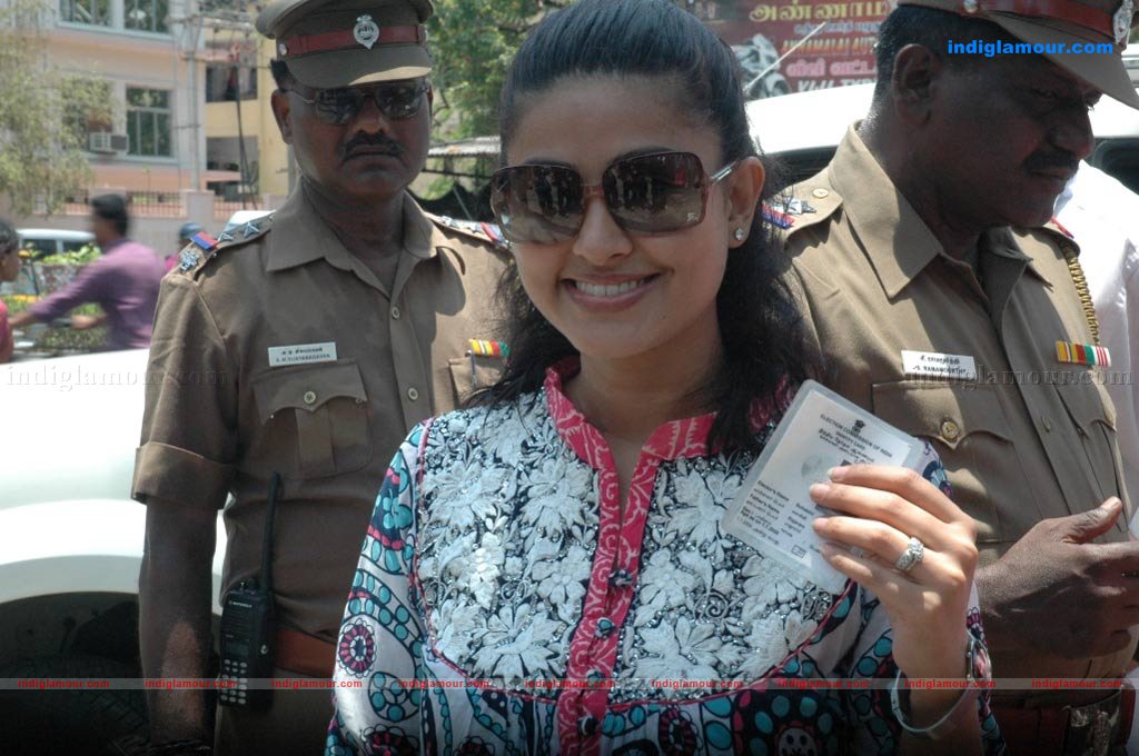  Celebrities Vote Event hd photo