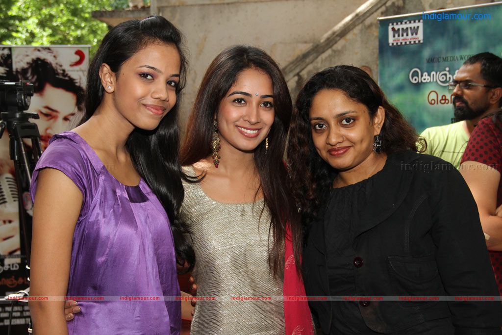 Konjam Koffee Konjam Kaadhal Audio Launch Event hd photo