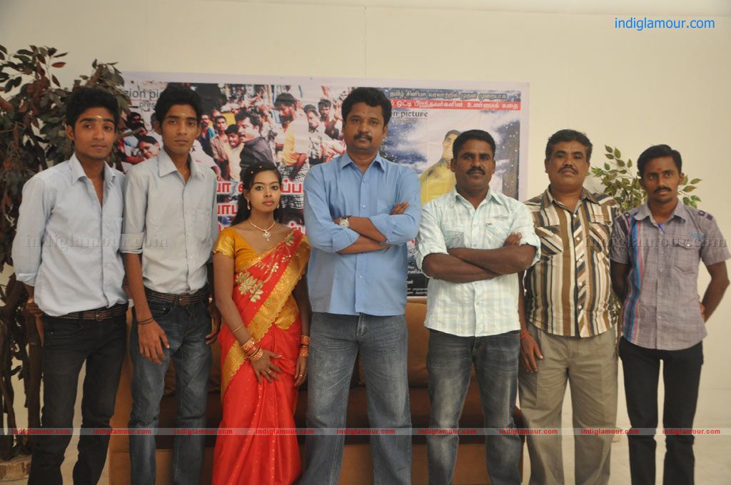 Iruvan Movie Team Interview Event hd photo