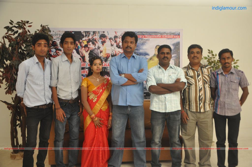Iruvan Movie Team Interview Event hd photo