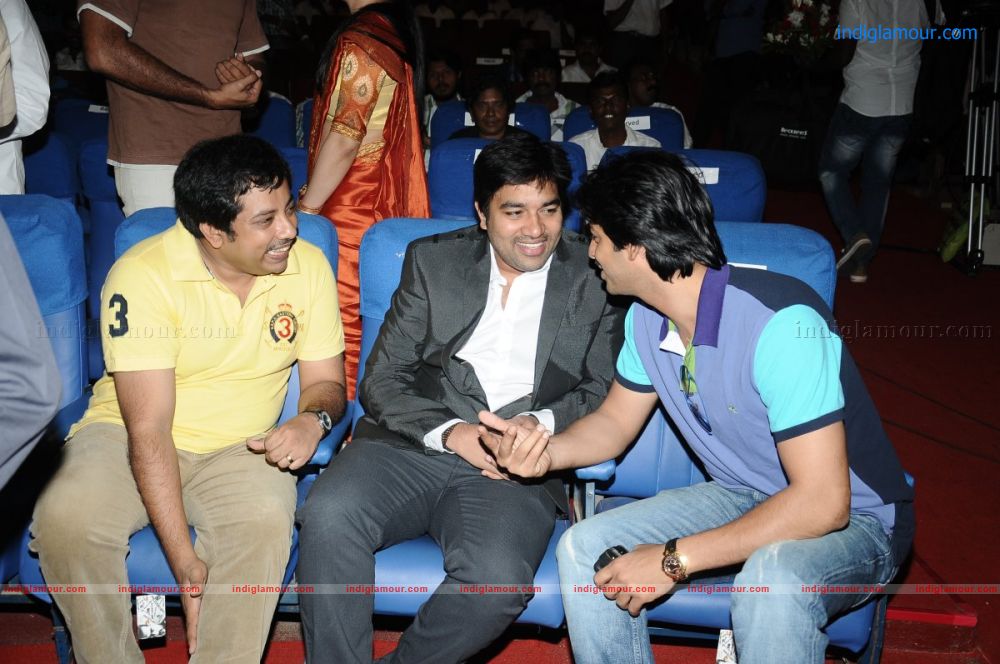 Thillu Mullu Movie Launch Event hd photo