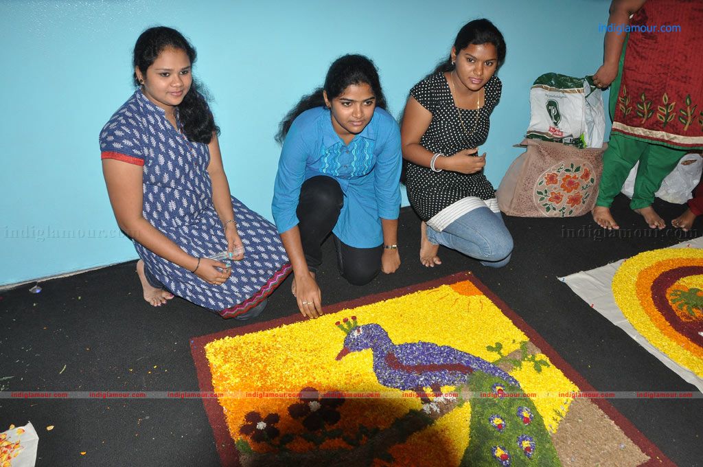 Parvathy and Rupa Manjari at Pookalam Contest Event hd photo