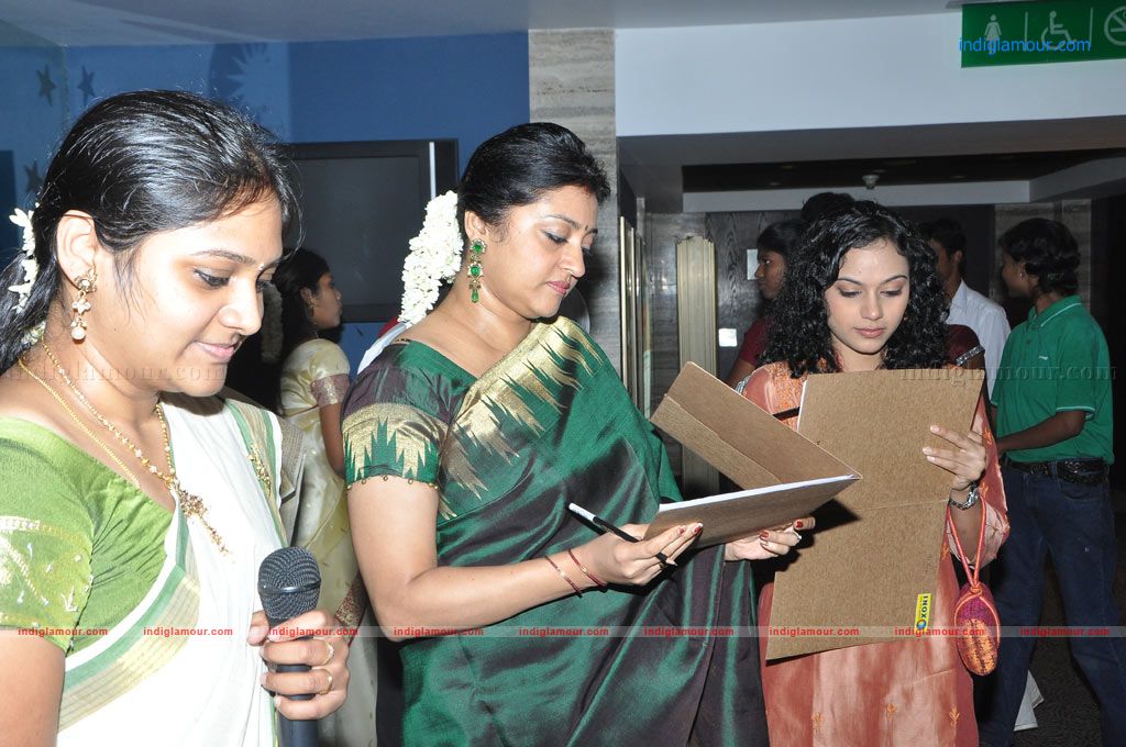 Parvathy and Rupa Manjari at Pookalam Contest Event hd photo