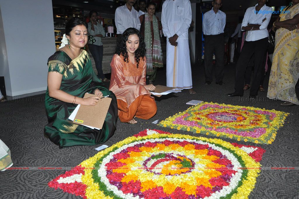 Parvathy and Rupa Manjari at Pookalam Contest Event hd photo