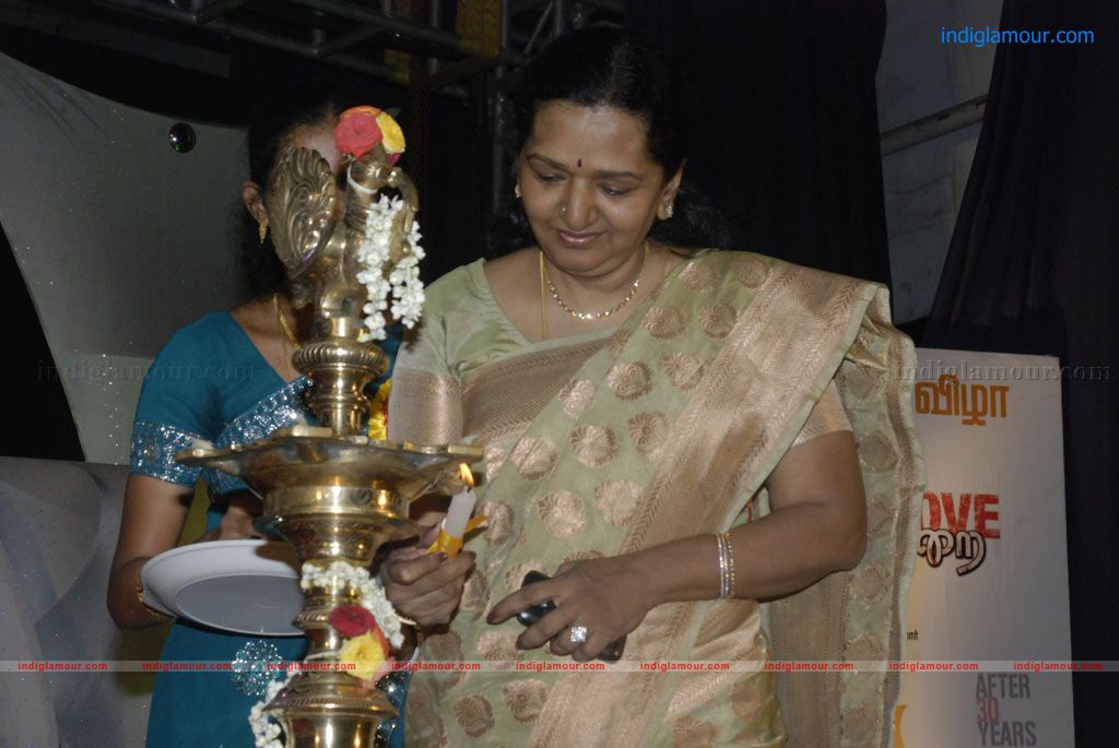 Sattam Oru Iruttarai Audio Launch Stills Event hd photo