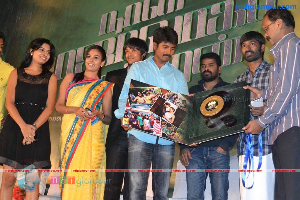 Naan Rajavaga Pogiren Movie Audio Launch Photos  Event hd photo