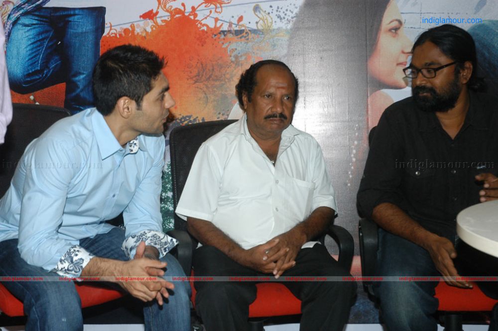 Unnodu Oru Naal Audio Launch Event hd photo