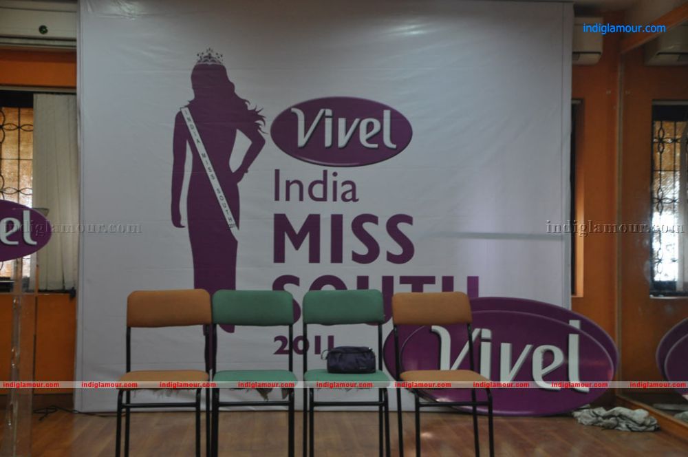 Vivel India Miss South 2011 Event hd photo