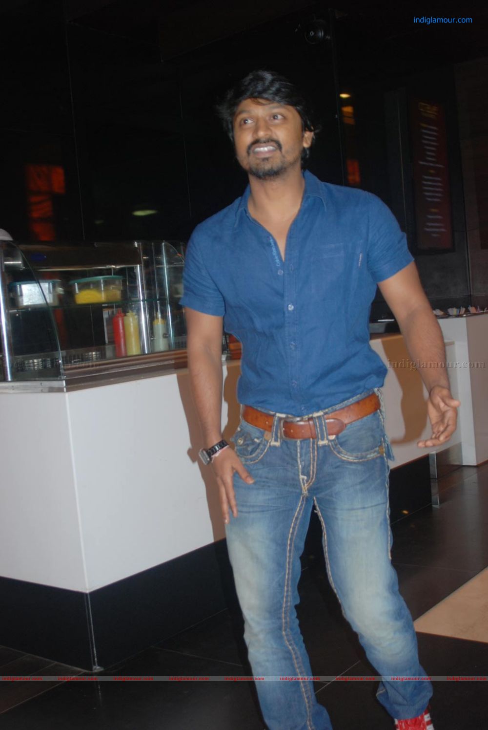 Vettai Premiere Show Event hd photo