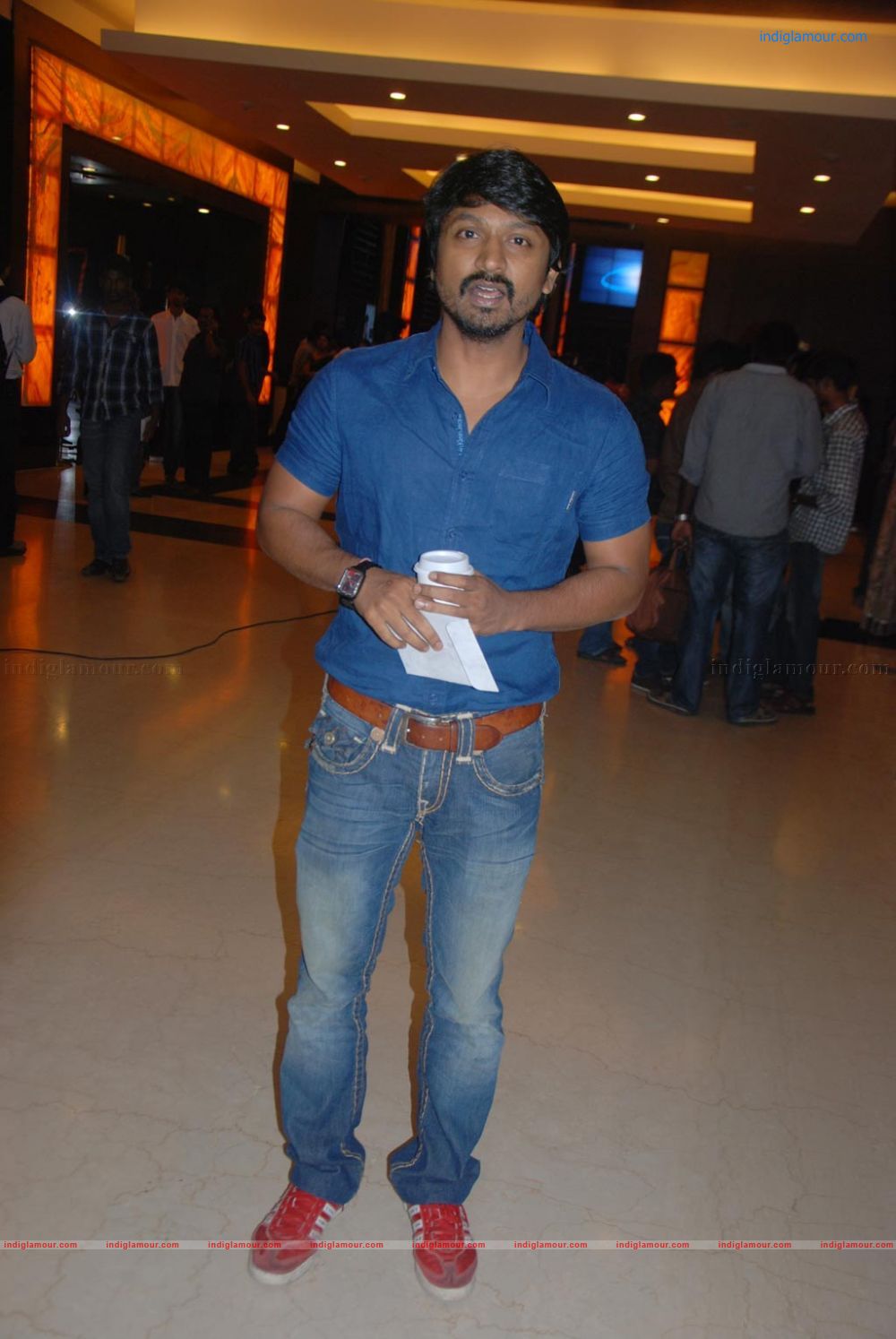 Vettai Premiere Show Event hd photo