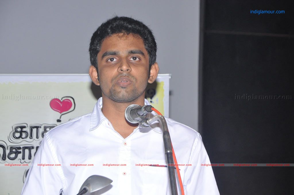 Kadhalil Sodhapuvadu Yeppadi movie Press Meet Event hd photo