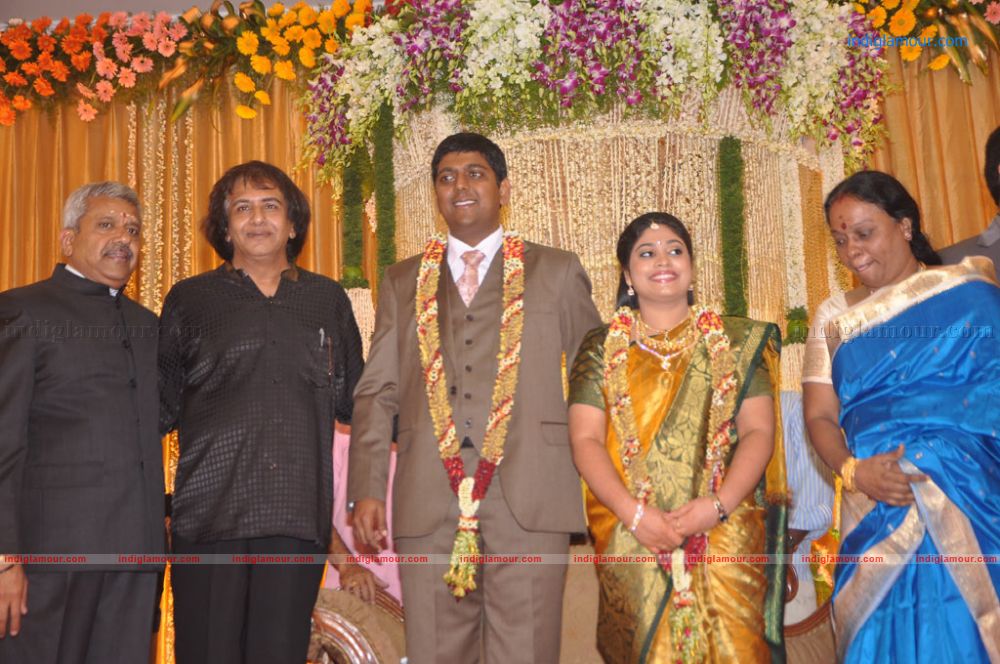 Four Frames Kalyanam son Satheesh Anjali Wedding Reception Stills Event hd photo