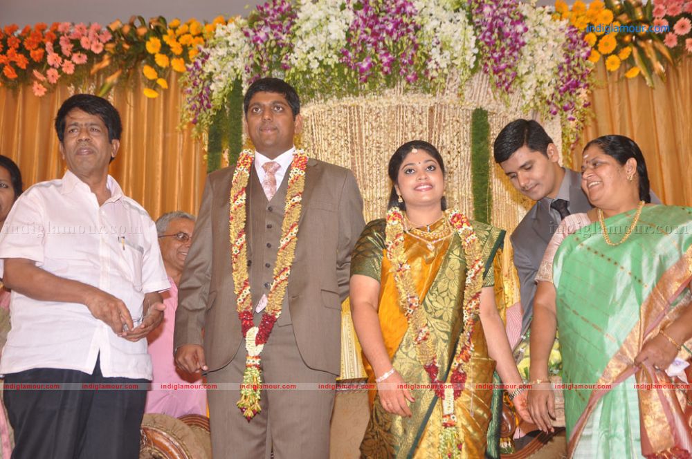 Four Frames Kalyanam son Satheesh Anjali Wedding Reception Stills Event hd photo