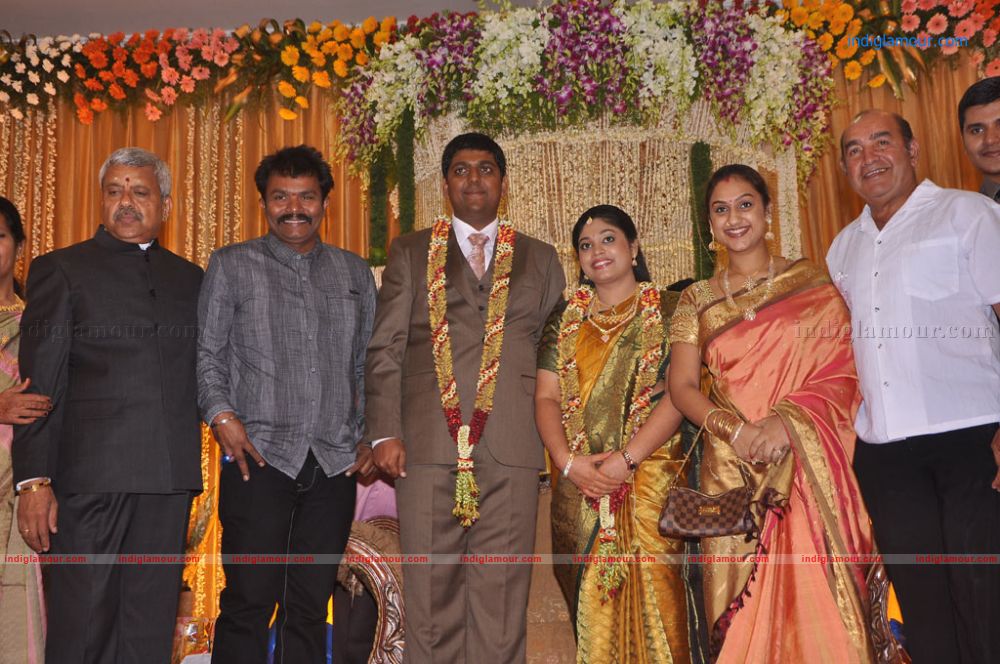 Four Frames Kalyanam son Satheesh Anjali Wedding Reception Stills Event hd photo