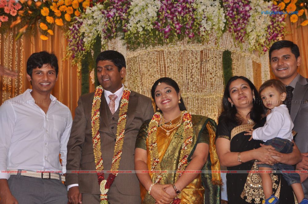 Four Frames Kalyanam son Satheesh Anjali Wedding Reception Stills Event hd photo