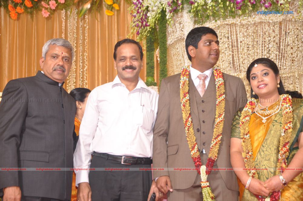 Four Frames Kalyanam son Satheesh Anjali Wedding Reception Stills Event hd photo