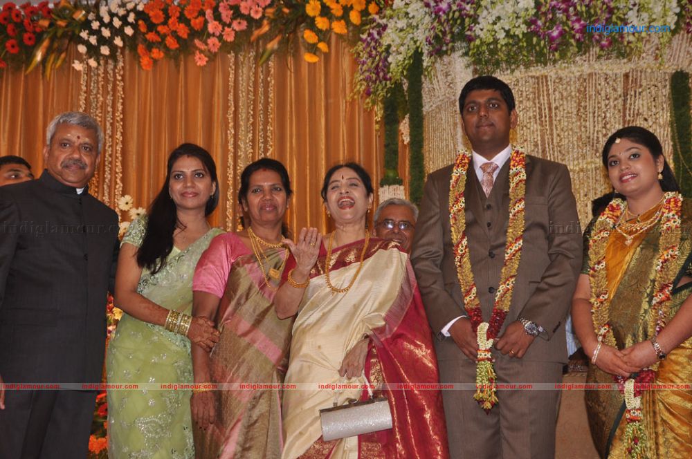 Four Frames Kalyanam son Satheesh Anjali Wedding Reception Stills Event hd photo
