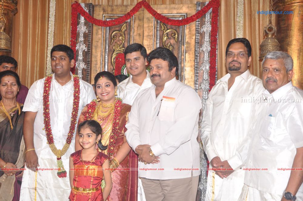 Four Frames Kalyanam son Satheesh Anjali Wedding Stills Event hd photo