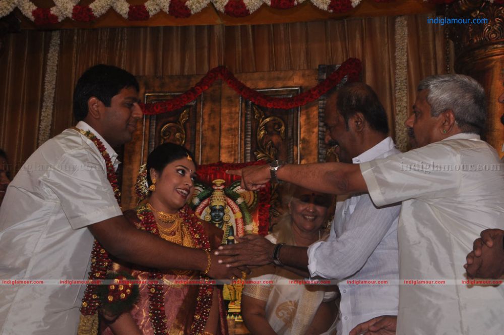 Four Frames Kalyanam son Satheesh Anjali Wedding Stills Event hd photo