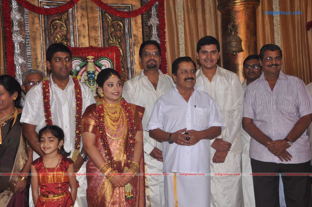 Four Frames Kalyanam son Satheesh Anjali Wedding Stills Event hd photo