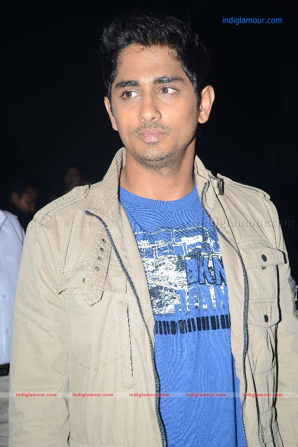Kadhalil Sodhapuvadu Yeppadi Audio Launch Stills Event hd photo