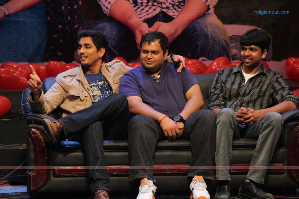 Kadhalil Sodhapuvadu Yeppadi Audio Launch Stills Event hd photo