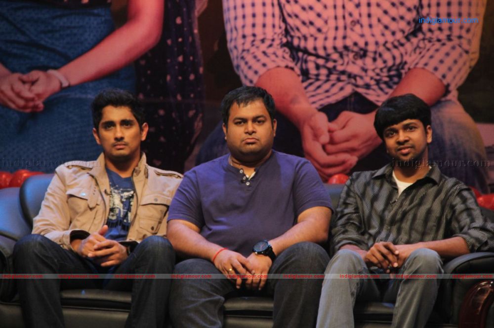 Kadhalil Sodhapuvadu Yeppadi Audio Launch Stills Event hd photo