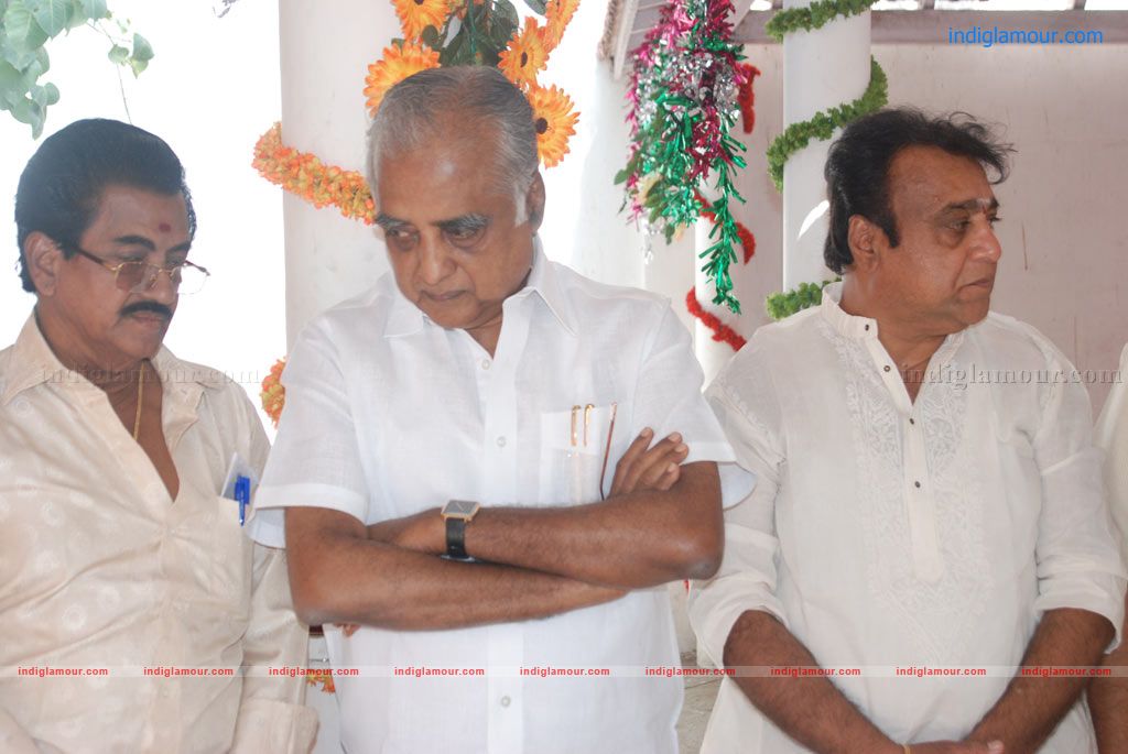 Athisaya Kadhal Movie Launch Event hd photo