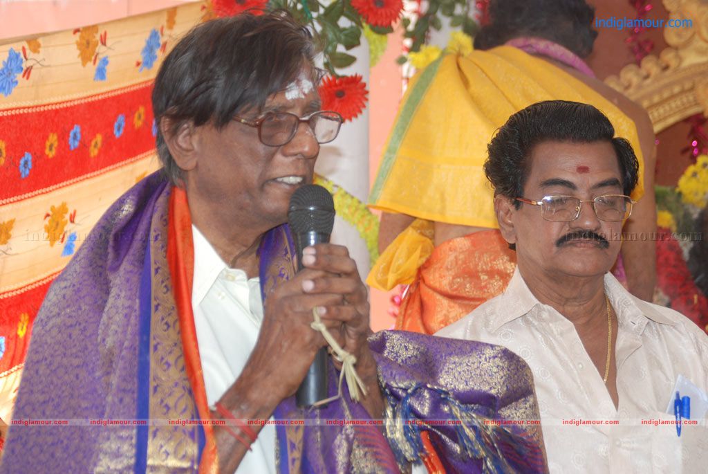 Athisaya Kadhal Movie Launch Event hd photo