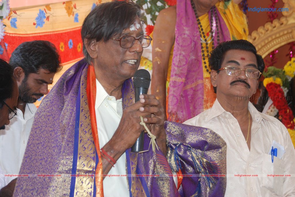 Athisaya Kadhal Movie Launch Event hd photo