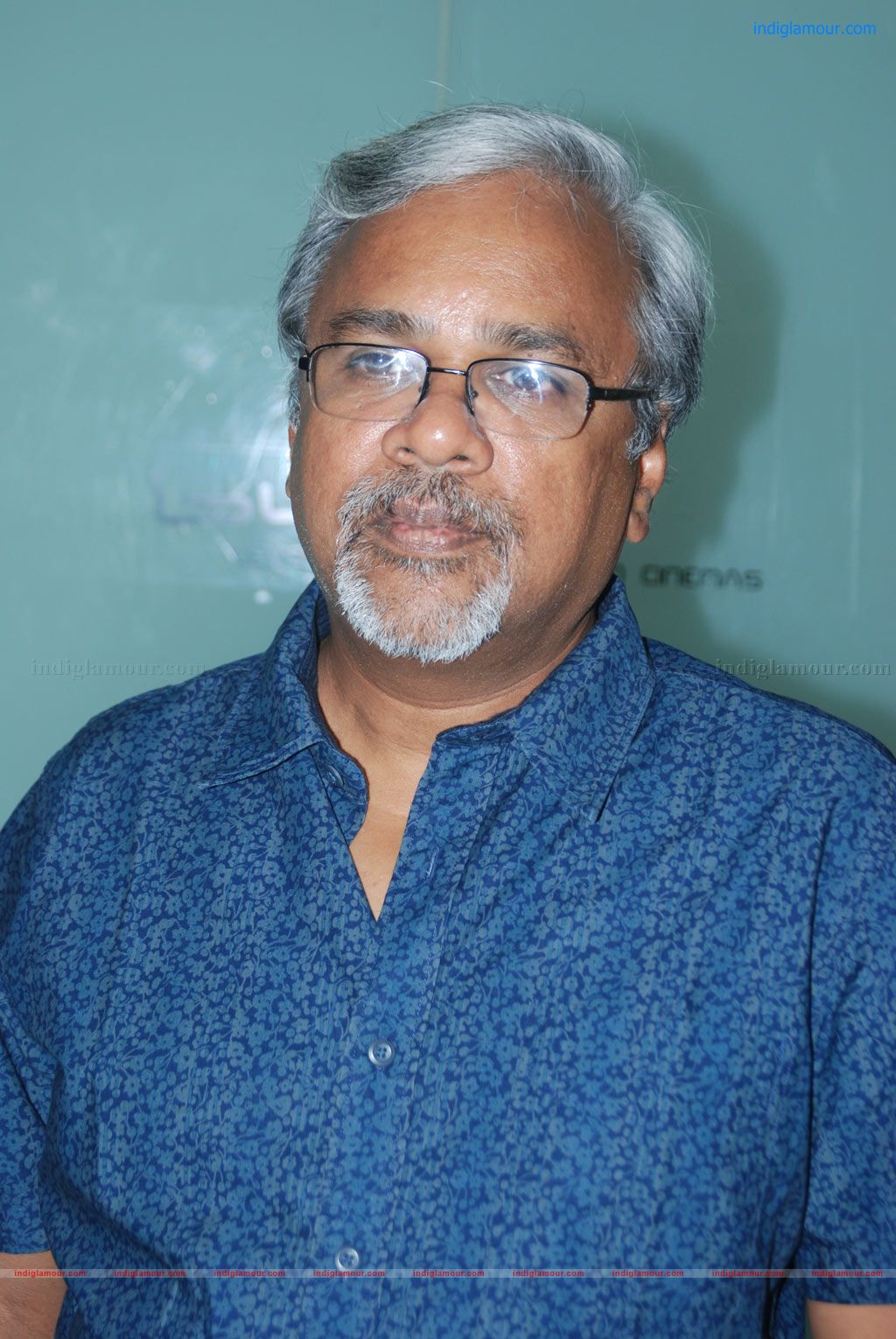 Naan Ee Movie Premiere Show Event hd photo