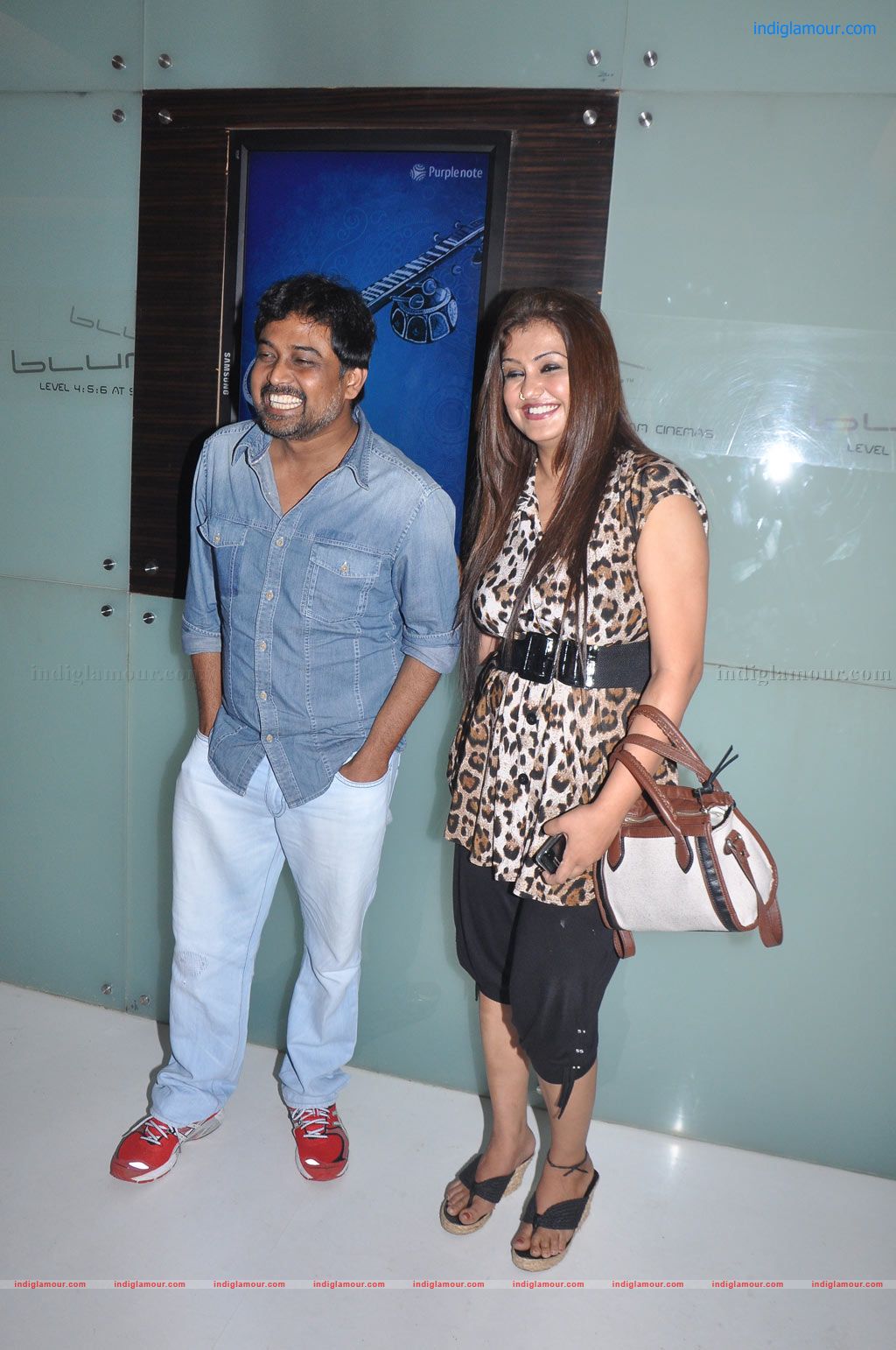 Naan Ee Movie Premiere Show Event hd photo