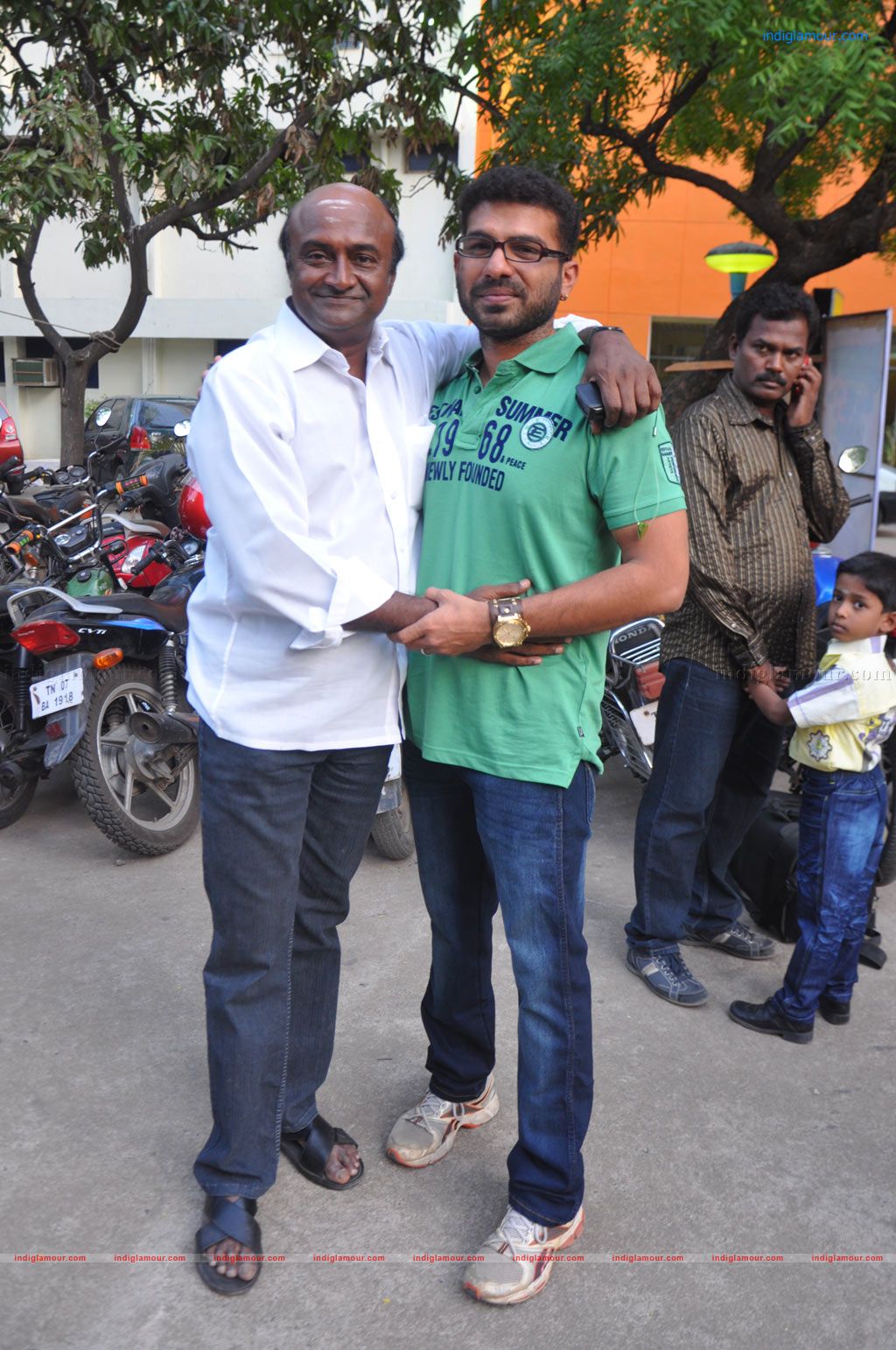 Puthumukhangal Thevai Audio Launch Event hd photo