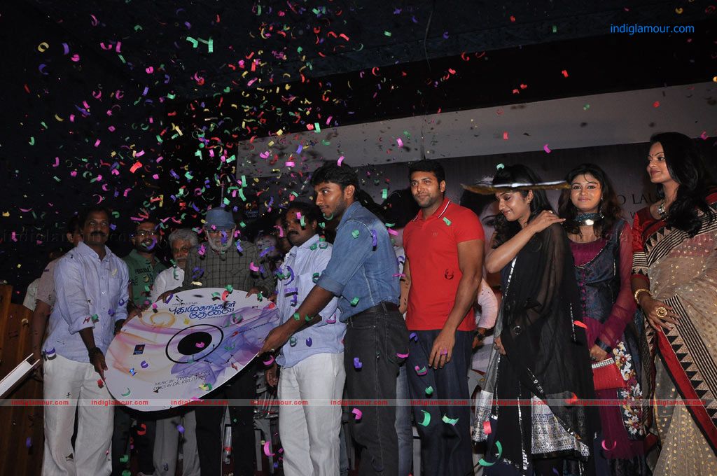 Puthumukhangal Thevai Audio Launch Event hd photo