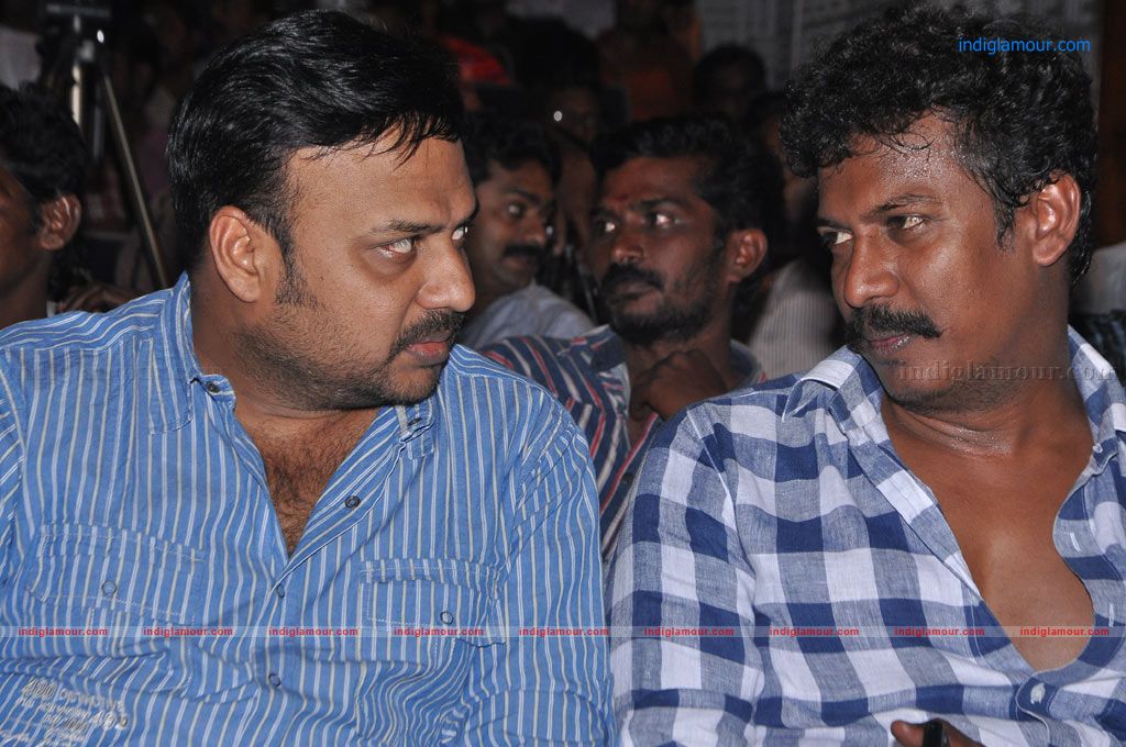 Puthumukhangal Thevai Audio Launch Event hd photo