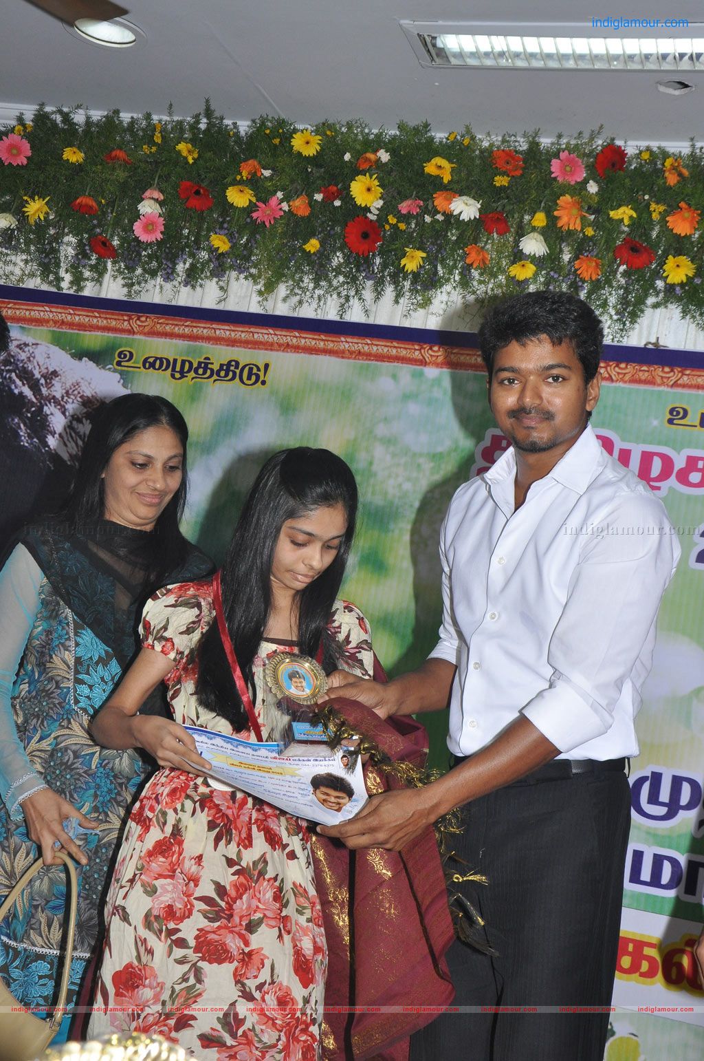 Vijay Education Awards 2012 Event hd photo