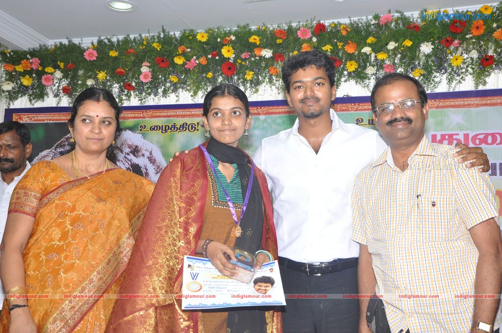 Vijay Education Awards 2012 Event hd photo