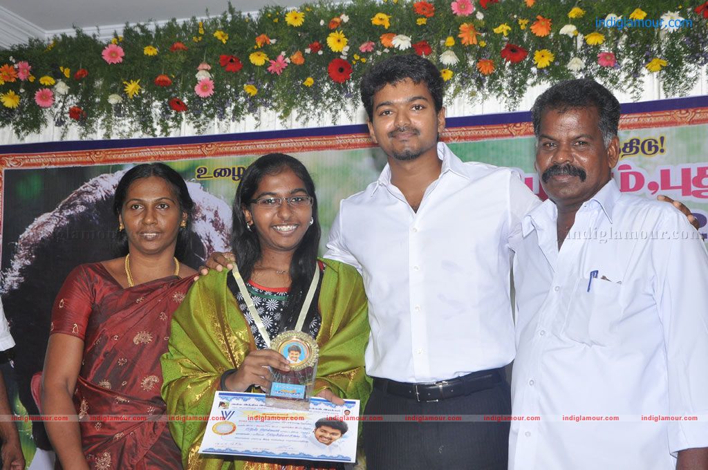 Vijay Education Awards 2012 Event hd photo